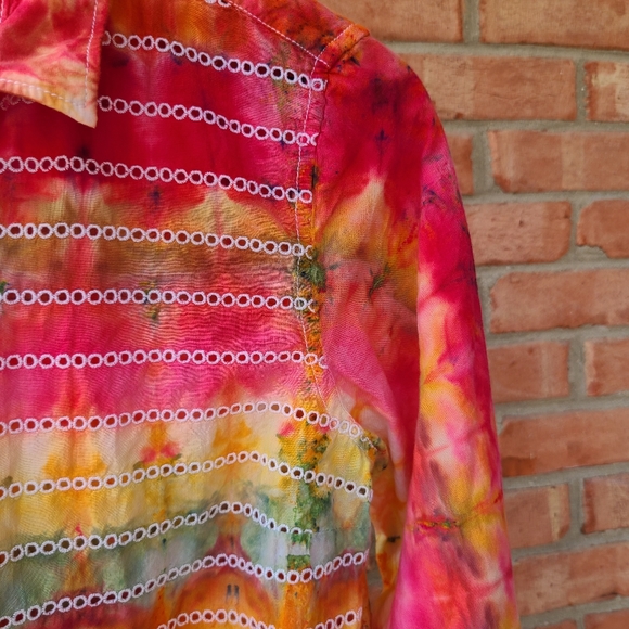 Tie Dye GAP Fitted boyfriend button front - Picture 3 of 14